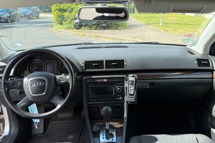Audi A4 194.000 km 4.700 &euro; Düsseldorf 40235