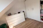 Dachgeschoßwohnung Duisburg Huckingen - 3 Zimmer, 70 m&sup2;, 200.000&euro; | Angebot:27425714