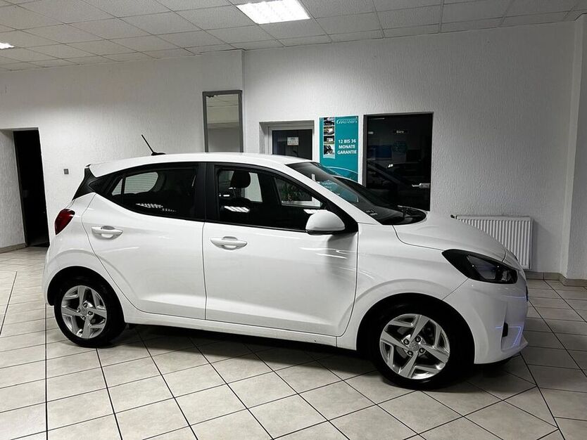 i10