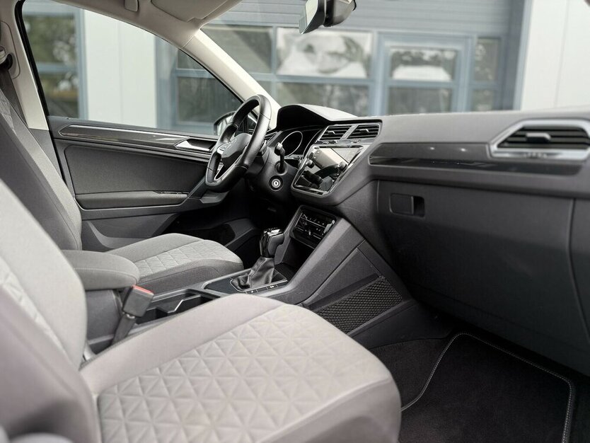 Tiguan R-Line - DAB - Kamera - AAC - Carplay