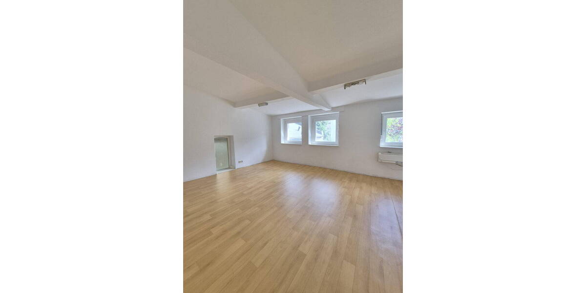 Mehrfamilienhaus, Wohnhaus Krefeld Stadtmitte - 8 Zimmer, 316 m&sup2;, 565.700&euro; | Angebot:26330490