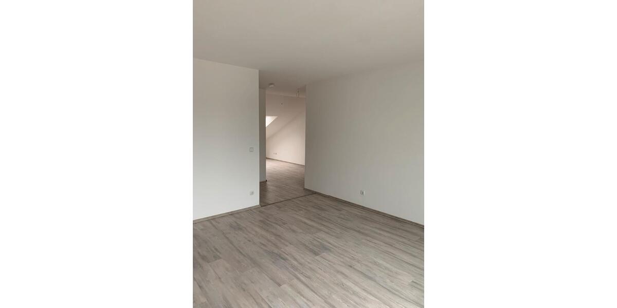 Dachgeschoßwohnung Duisburg Hamborn - 2 Zimmer, 64 m&sup2;, 388&euro; | Angebot:26341744