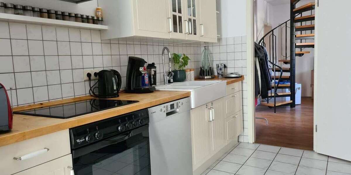 Etagenwohnung Neuss Augustinusviertel - 3 Zimmer, 114 m&sup2;, 1.500&euro; | Angebot:25373239
