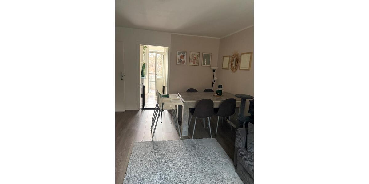 Etagenwohnung Duisburg Beeck - 3.5 Zimmer, 72 m&sup2;, 766&euro; | Angebot:25433293