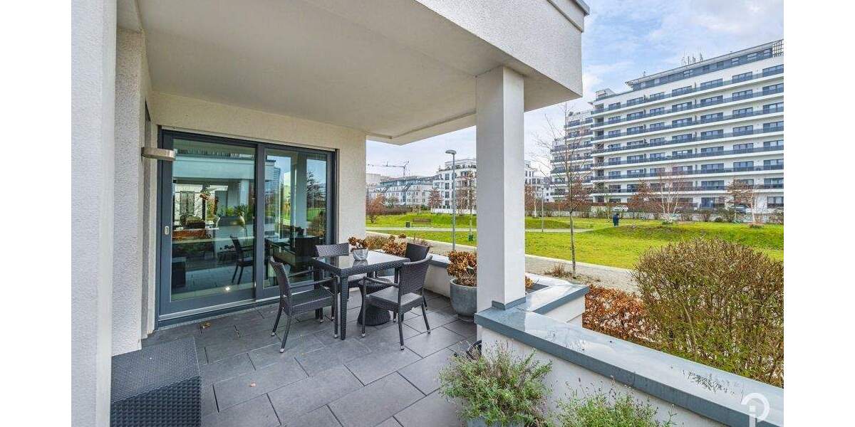 Etagenwohnung Düsseldorf Oberkassel - 3 Zimmer, 130 m&sup2;, 2.900&euro; | Angebot:25287976