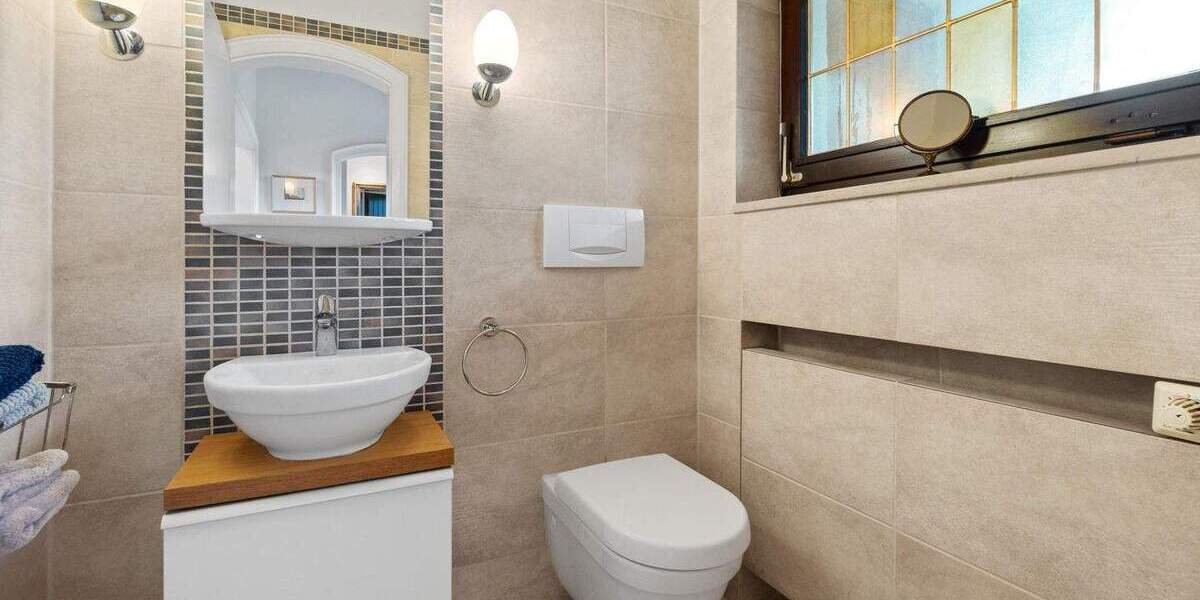 Einfamilienhaus Ratingen Hösel - 9 Zimmer, 303 m&sup2;, 1.450.000&euro; | Angebot:24462555