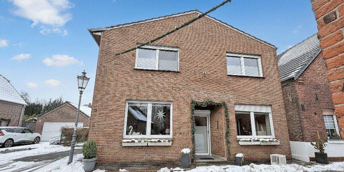 Einfamilienhaus Hünxe Krudenburg - 8 Zimmer, 246 m&sup2;, 550.000&euro; | Angebot:24858215
