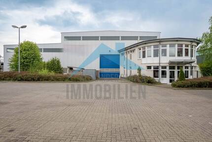 Gepflegte und großzügige Lagerhalle mit Bürogebäude in Autobahnnähe - Logistikpark - Lutterberg!