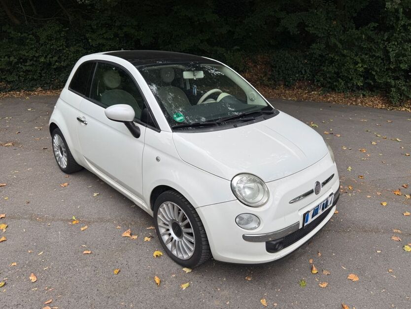 Fiat 500 104.276 km 4.500 € Duisburg 47166