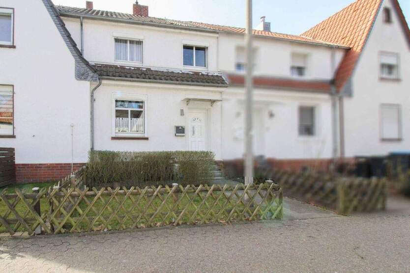 Richtig zuhause: Gepflegtes Reihenmittelhaus mit Garten in Citylage 3 zimmer