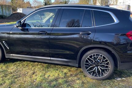 BMW iX3 43.000 km 33.890 &euro; Düsseldorf 40625