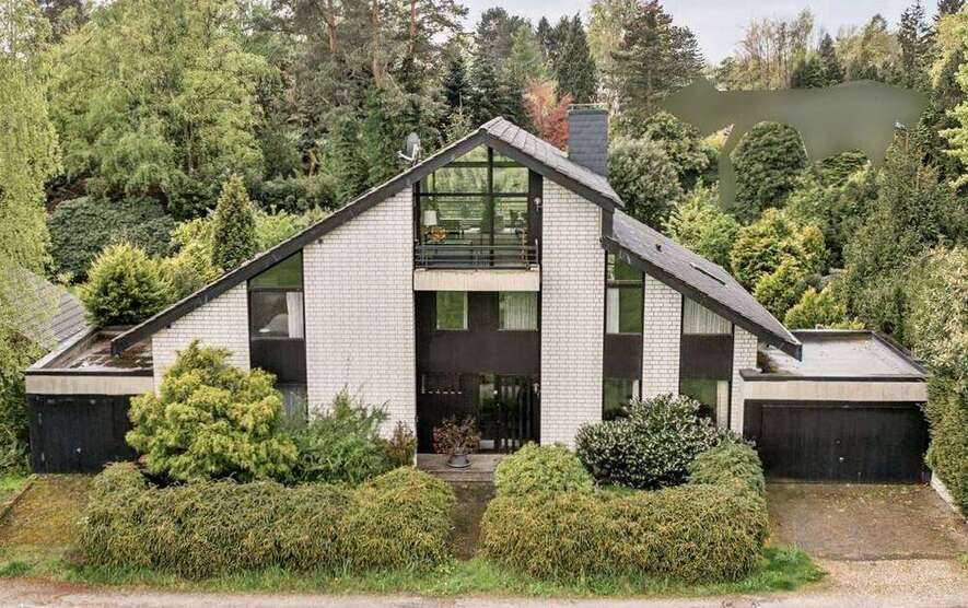 Haus zum Kaufen in Ratingen 1.090.000 € 402 m²