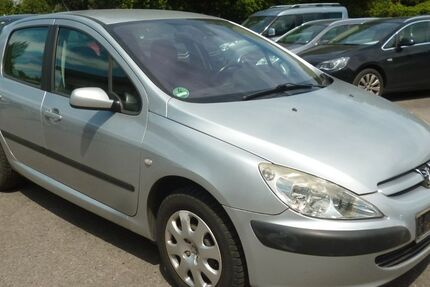 Peugeot 307 107.000 km 1.350 &euro; Bottrop 46238