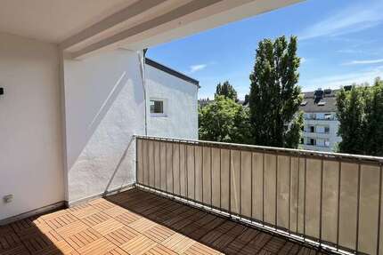 Wohnung zum Kaufen in Düsseldorf 549.000 € 114.93 m² 3 zimmer