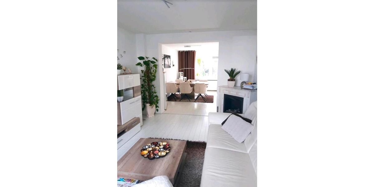 Doppelhaushälfte Duisburg Rheinhausen - 8 Zimmer, 180 m&sup2;, 520.000&euro; | Angebot:27083305