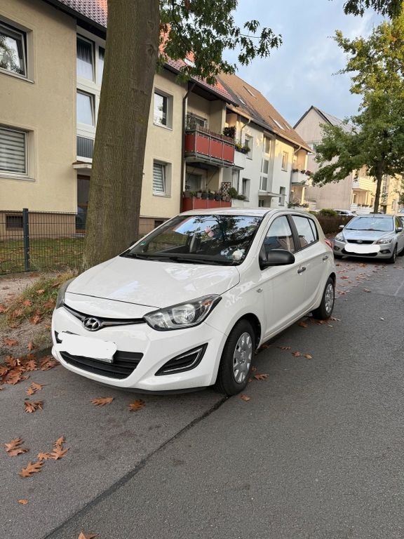 Hyundai i20 54.749 km 5.500 € Bochum 44807