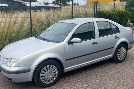 VW Bora 96.300 km 2.950 € Mülheim an der Ruhr 45472