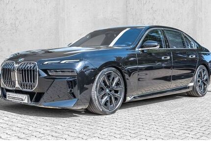 BMW 740