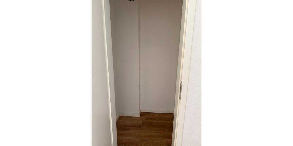 Erdgeschoßwohnung Duisburg Hamborn - 3.5 Zimmer, 71 m&sup2;, 710&euro; | Angebot:25547526
