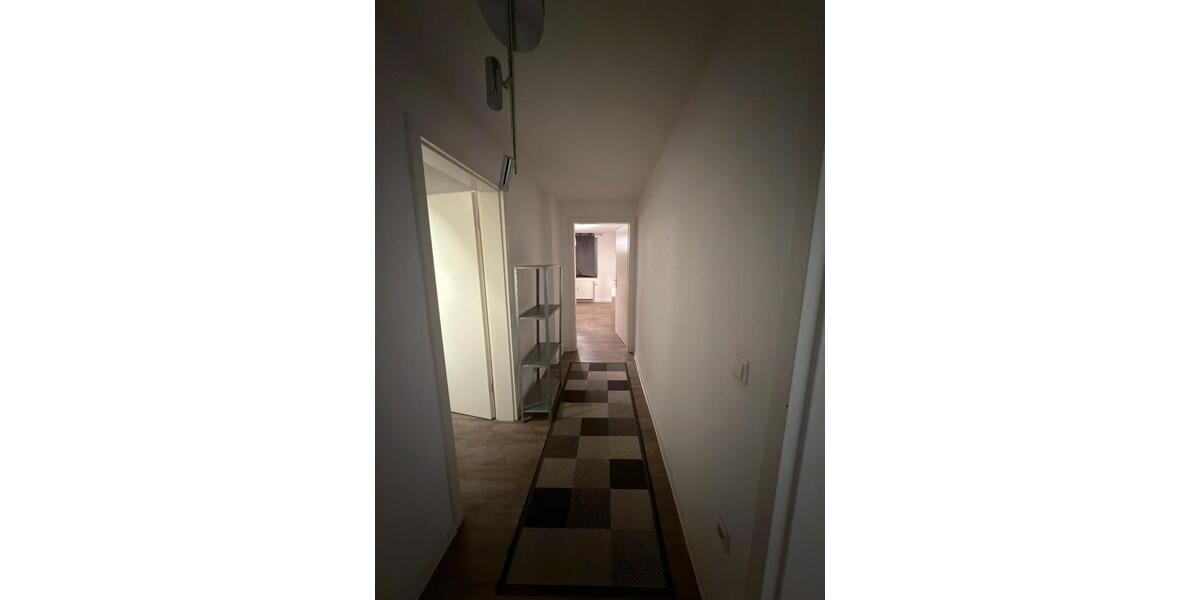 Dachgeschoßwohnung Essen Stadtbezirk VI - 3.5 Zimmer, 72 m&sup2;, 809&euro; | Angebot:24731097