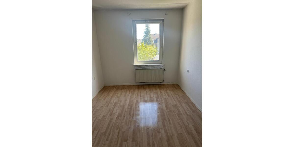 Etagenwohnung Krefeld Cracau - 2 Zimmer, 48 m&sup2;, 390&euro; | Angebot:26380188
