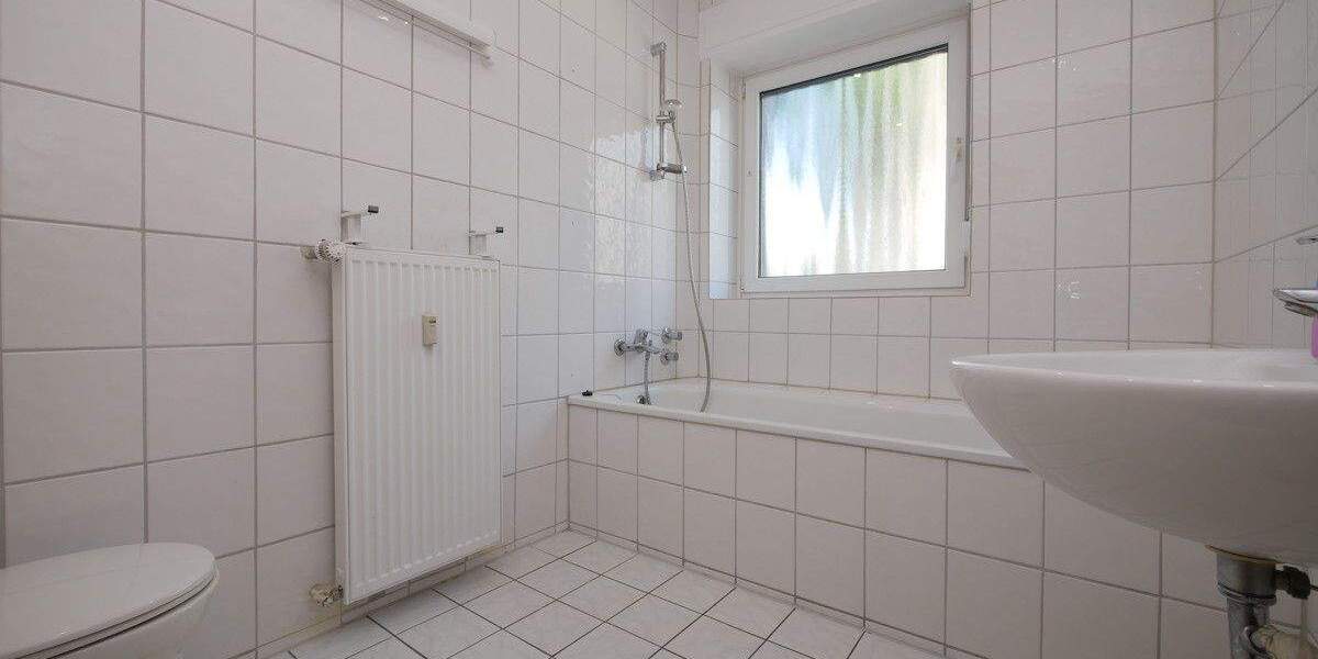 Etagenwohnung Gelsenkirchen Bulmke-Hüllen - 1 Zimmer, 32 m&sup2;, 240&euro; | Angebot:25707106
