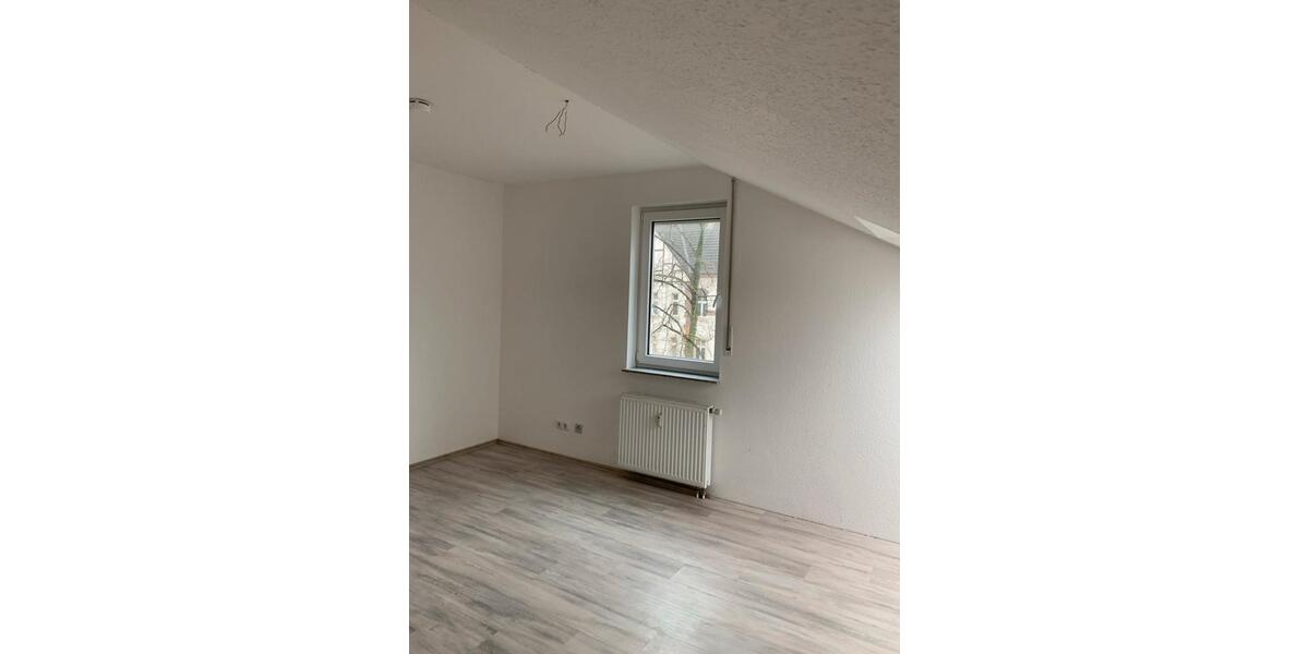 Dachgeschoßwohnung Duisburg Hamborn - 2 Zimmer, 64 m&sup2;, 388&euro; | Angebot:26341744