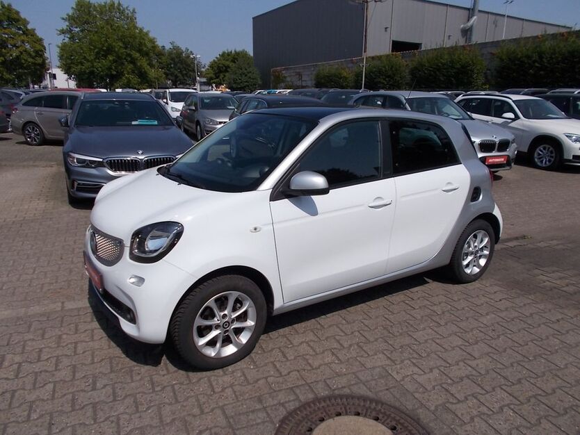 Smart ForFour 56.495 km 13.500 € Willich 47877