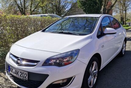 Opel Astra 198.000 km 4.690 &euro; Willich 47877