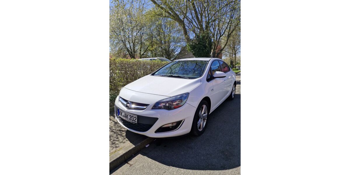 Opel Astra 198.000 km 4.690 &euro; Willich 47877