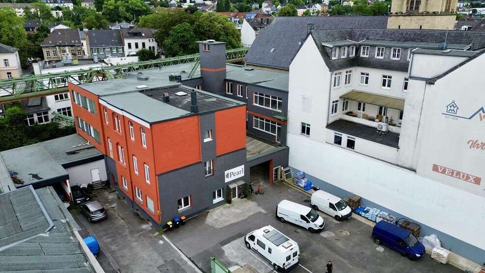 Halle in Wuppertal 145.000 € 127 m²