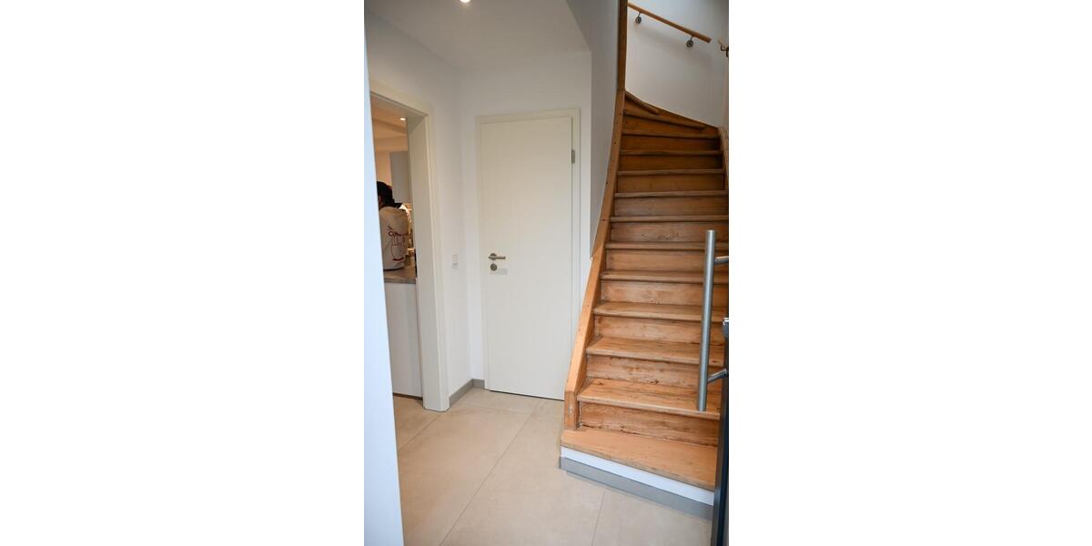 Etagenwohnung Ratingen Lintorf - 4 Zimmer, 125 m&sup2;, 2.250&euro; | Angebot:26072581