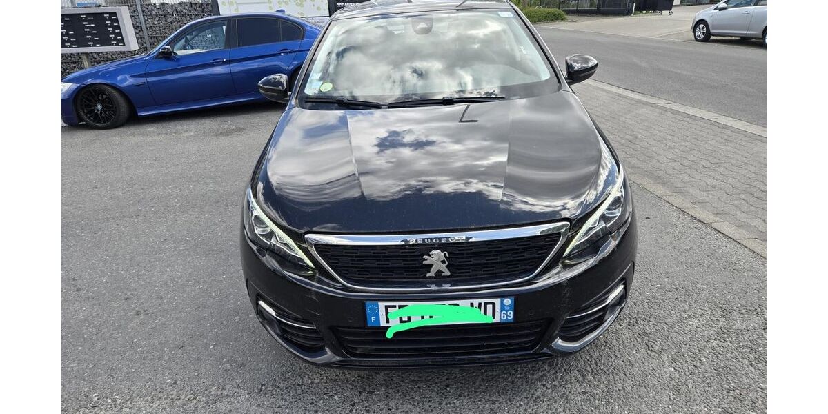 Peugeot 308 200.000 km 6.990 &euro; Gelsenkirchen 45884