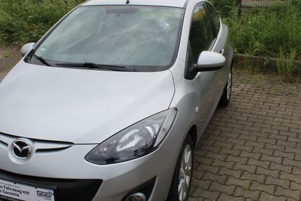 Mazda 2 99.000 km 4.950 &euro; Mülheim a.d.Ruhr 45472
