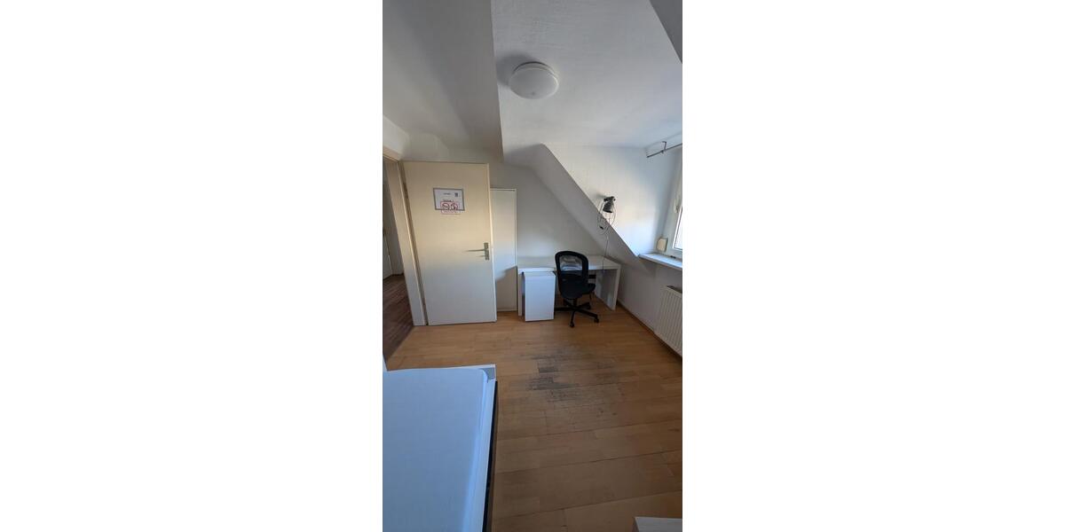 Dachgeschoßwohnung Mülheim an der Ruhr Linksruhr - 3.5 Zimmer, 58 m&sup2;, 725&euro; | Angebot:24658576