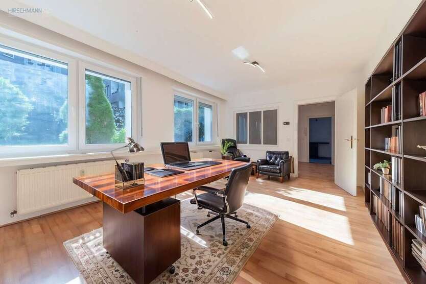 Büro in Essen Südviertel 375 € 43.4 m²