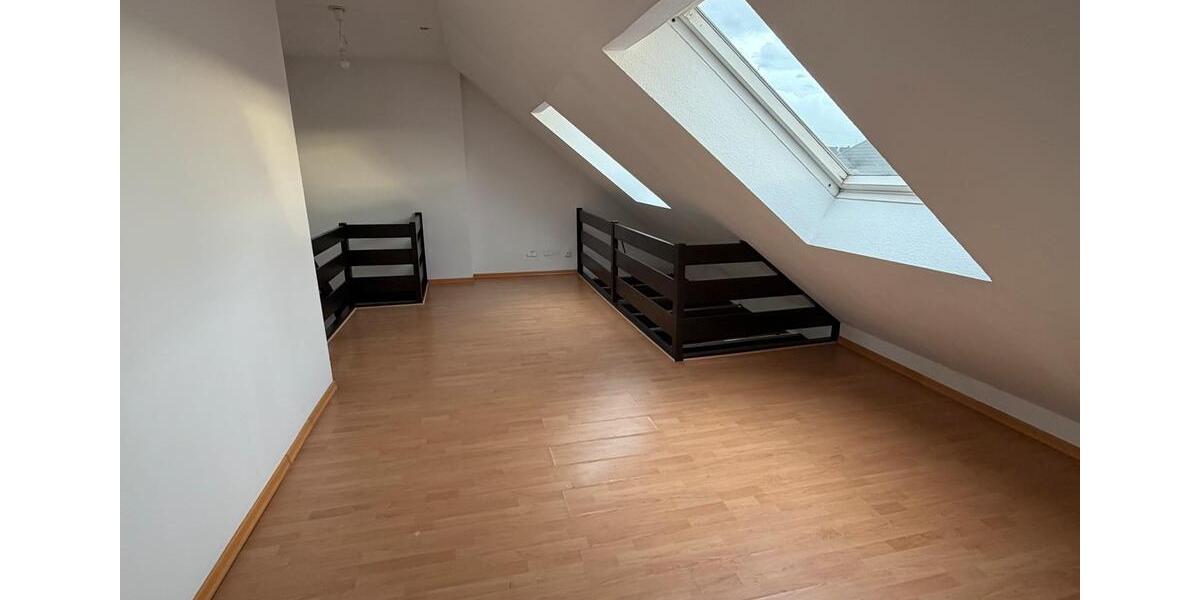 Maisonettenwohnung Essen Huttrop - 4 Zimmer, 102 m&sup2;, 850&euro; | Angebot:25612777