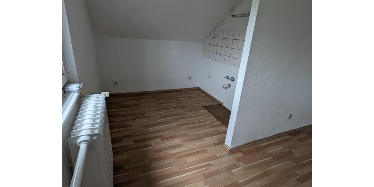 Etagenwohnung Duisburg Huckingen - 1 Zimmer, 28 m&sup2;, 330&euro; | Angebot:25297428