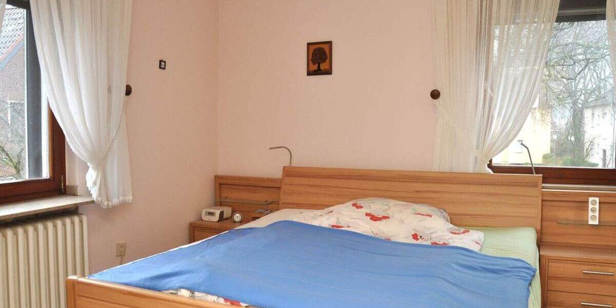 Reihenendhaus Duisburg Hochemmerich - 5 Zimmer, 87 m&sup2;, 249.000&euro; | Angebot:25390877