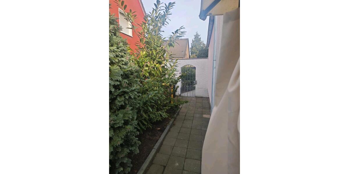 Reihenhaus Meerbusch Kierst - 5.5 Zimmer, 110 m&sup2;, 660.000&euro; | Angebot:24770605