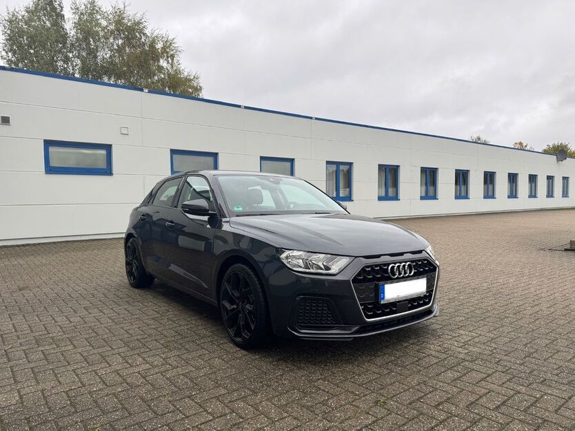 Audi A1 62.327 km 14.950 € Bochum 44799