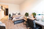 URBAN BASE: Vollmöbliertes 1-Zimmer-Large-Apartment mit EBK, BALKON, ALL-IN-MIETE, UVM. am Rheinufer