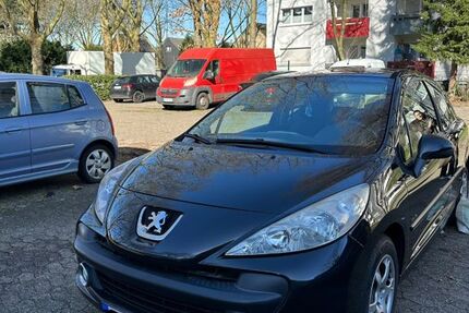 Peugeot 207 104.000 km 2.600 &euro; Dinslaken 46537