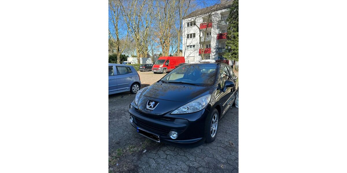 Peugeot 207 104.000 km 2.600 &euro; Dinslaken 46537
