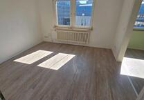 Individuelle 3,5 Zimmer-Wohnung mit Dachterrasse ab 10.07