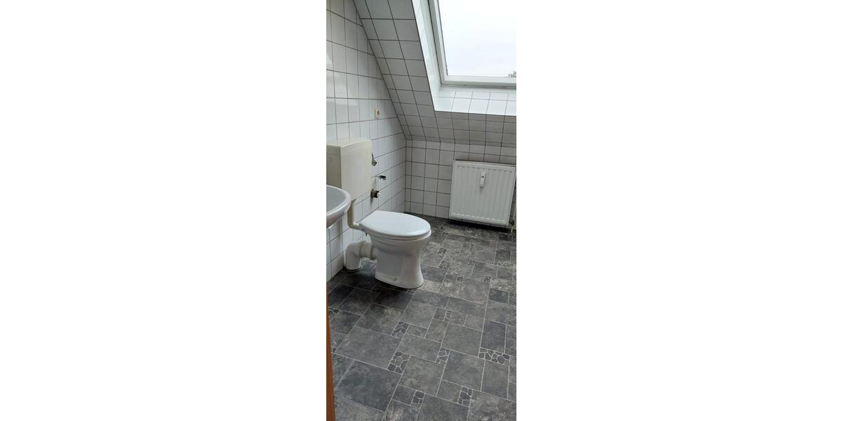 Dachgeschoßwohnung Gladbeck Brauck - 2.5 Zimmer, 80 m&sup2;, 480&euro; | Angebot:25391629