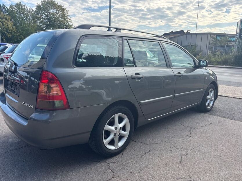 Toyota Corolla 211.000 km 5.490 € Essen 45356