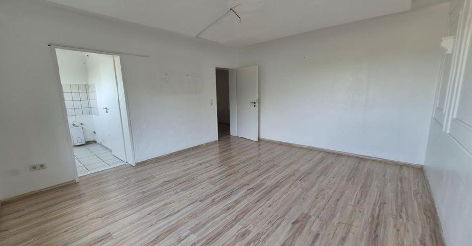 Etagenwohnung Duisburg Rheinhausen - 2.5 Zimmer, 49 m&sup2;, 95.000&euro; | Angebot:27029625