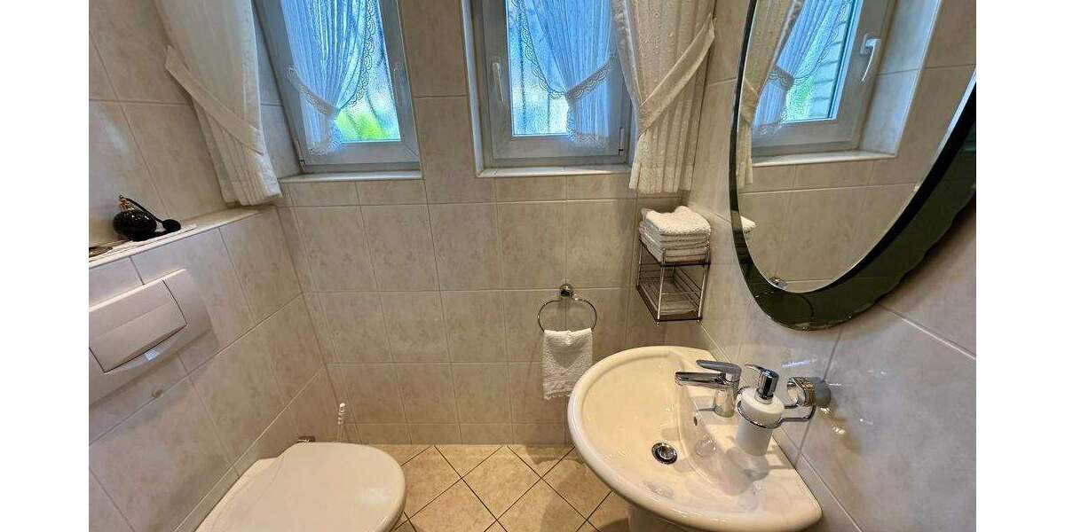 Doppelhaushälfte Duisburg Bergheim - 7 Zimmer, 149 m&sup2;, 379.000&euro; | Angebot:24782879