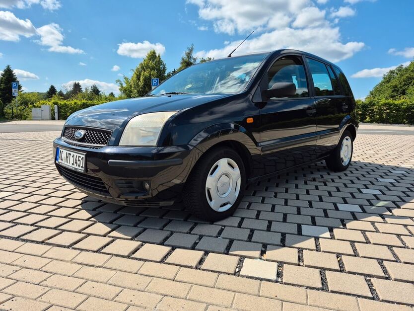 Ford Fusion 183.000 km 990 € Wuppertal 42281